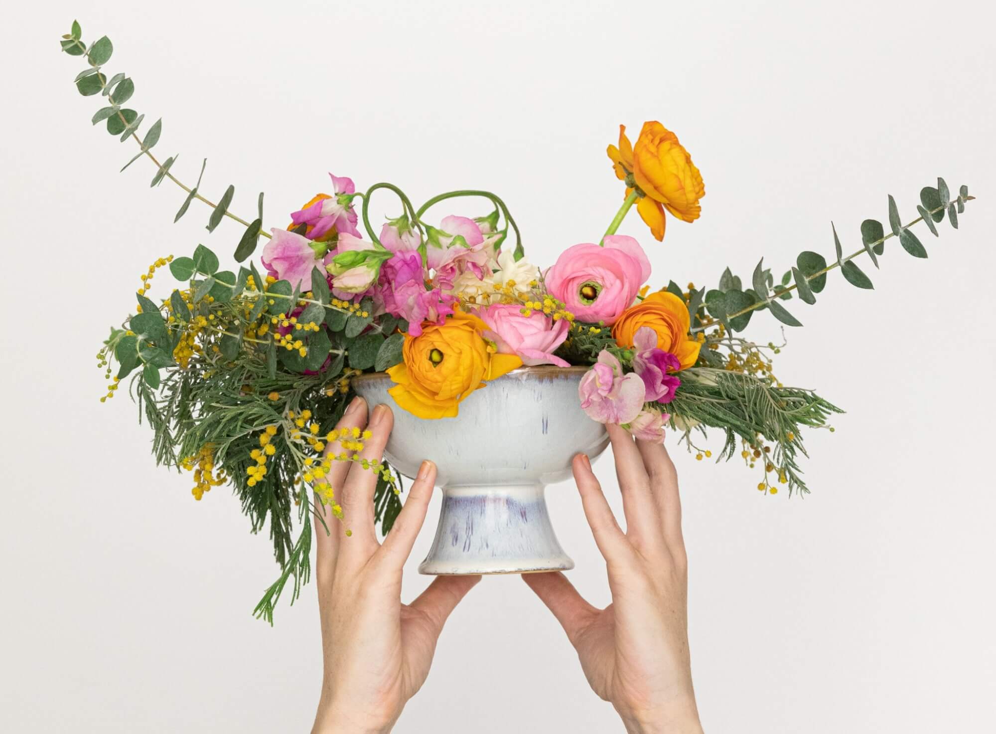 11 Vase Display Ideas For Your Next Flower Arrangement – Petalled